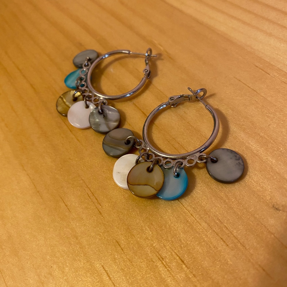 Women’s earrings